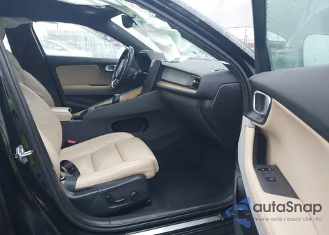 2022 Polestar 2 Long Range Dual Motor z USA, uszkodzony, nr VIN LPSED3KA0NL052549